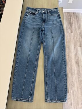 American Eagle super high-rise ankle straight jeans - Size 4